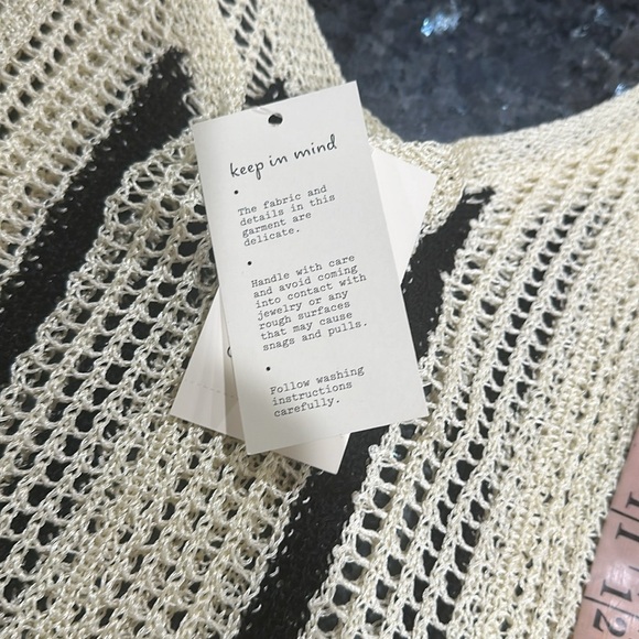 Elegant Cream and Black Striped Maxi Dress - Picture 7 of 7